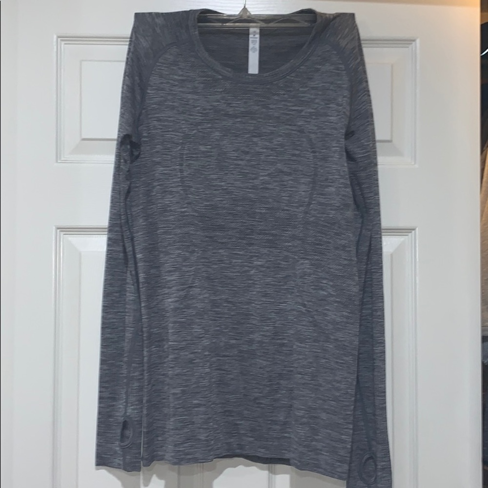 Lulu lemon top